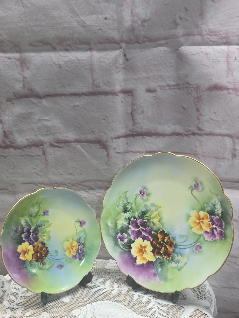 Vintage Hand Painted Pansy Cabinet & Dessert Plate Set Gold Trim